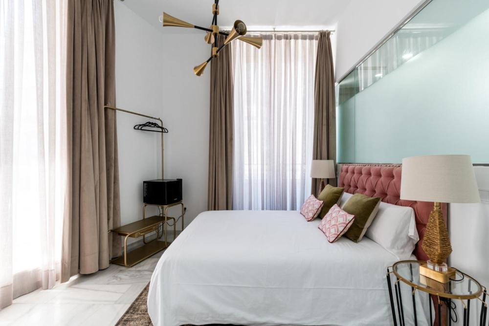 Hostal Roomsole Siviglia Esterno foto