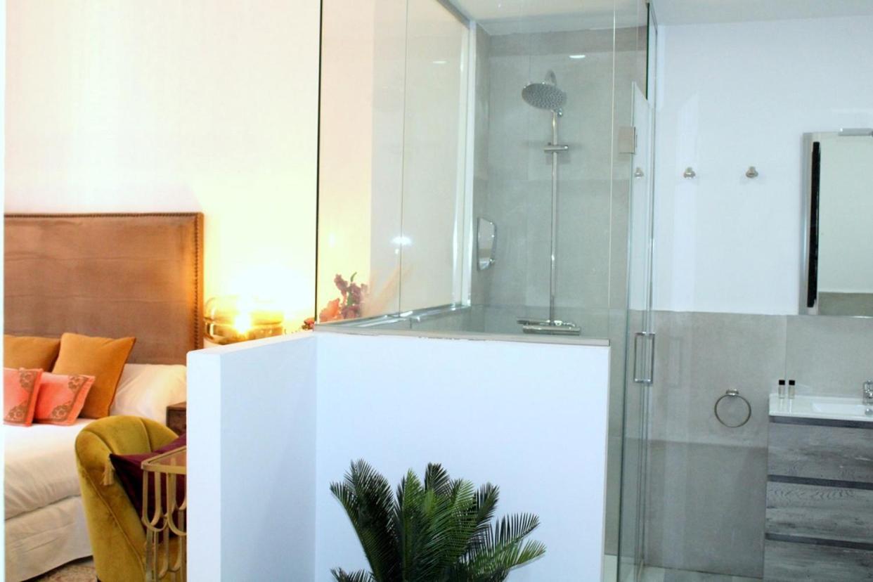 Hostal Roomsole Siviglia Esterno foto